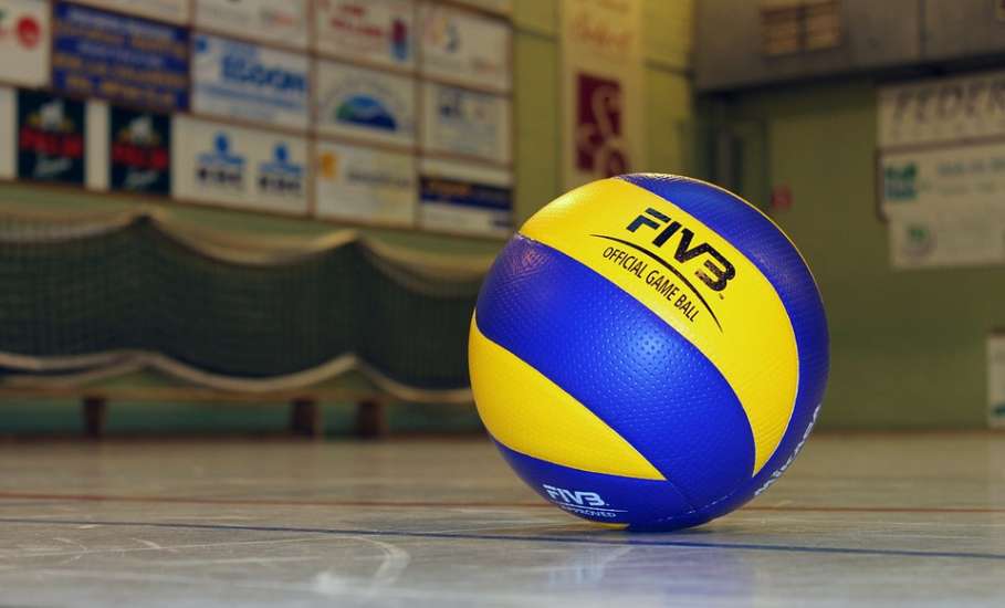 12 мая в Ельце состоялся мужской волейбольный турнир на Кубок радиостанций