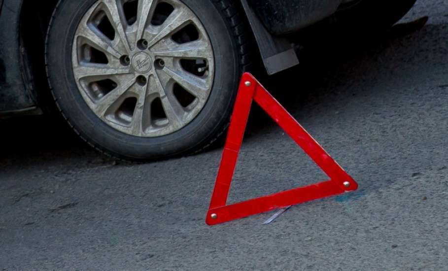 В Ельце на улице Вермишева 39-летняя женщина попала под колёса автомобиля