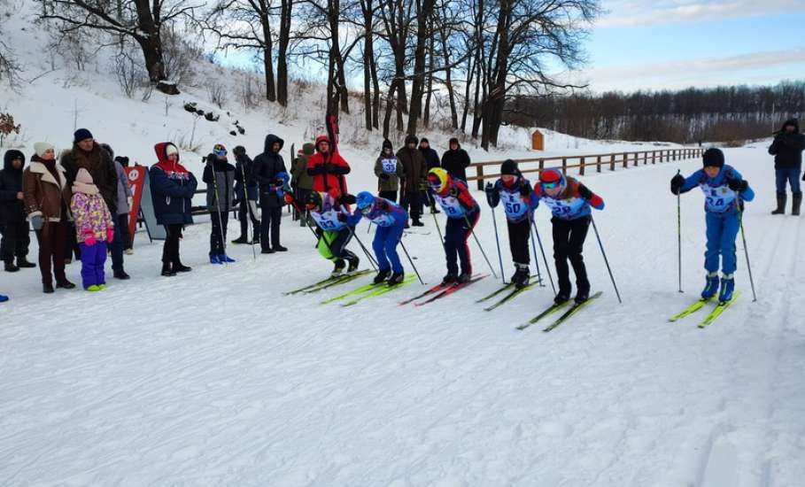 В Елецком районе открыли лыжный сезон!