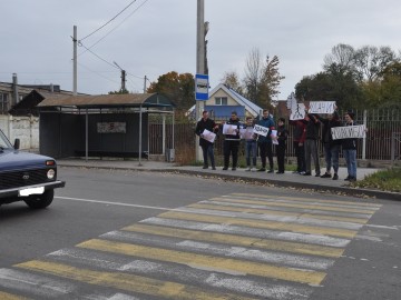 Представители ГИБДД и Добровольной молодёжной дружины города Ельца провели акцию «Лайк водителю» Представители ГИБДД и Добровольной молодёжной дружины города Ельца провели акцию «Лайк водителю»