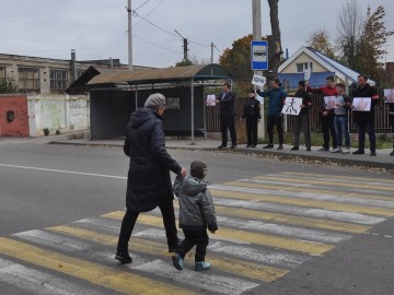 Представители ГИБДД и Добровольной молодёжной дружины города Ельца провели акцию «Лайк водителю» Представители ГИБДД и Добровольной молодёжной дружины города Ельца провели акцию «Лайк водителю»