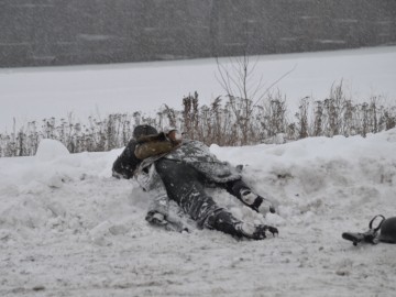 На берегу реки Быстрая Сосна прошла военно-историческая реконструкция, посвящённая боям 1941 года за город Елец