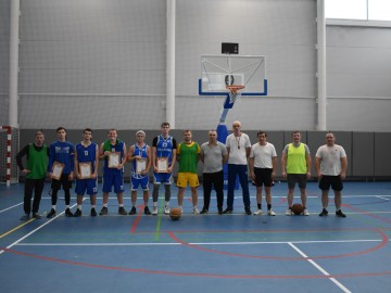 В игровом зале ФОК «Воргол» состоялся «Зимний турнир по баскетболу»
