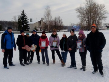 На стадионе посёлка Газопровод прошёл спортивный праздник «Новогодние гонки»