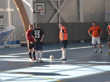 В игровом зале ФОК «Воргол» прошёл турнир по мини-футболу «Кубок Победы 2019»