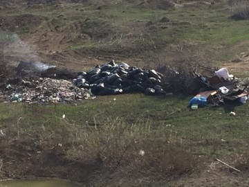 В Елецком районе обнаружена большая несанкционированная свалка мусора!