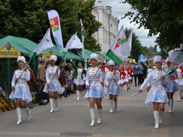 В Ельце проходит Фестиваль малых городов России В Ельце проходит Фестиваль малых городов России