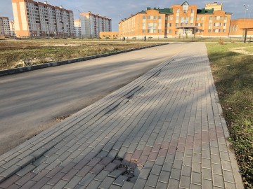 Сквер в микрорайоне Александровском - стыдоба администрации! Сквер в микрорайоне Александровском - стыдоба администрации!