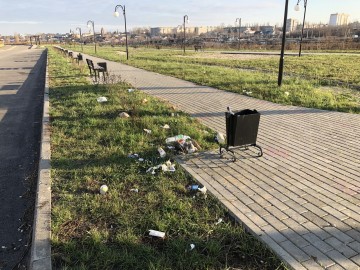 Сквер в микрорайоне Александровском - стыдоба администрации! Сквер в микрорайоне Александровском - стыдоба администрации!