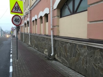 Печальное состояние центра города отражается на его жителях