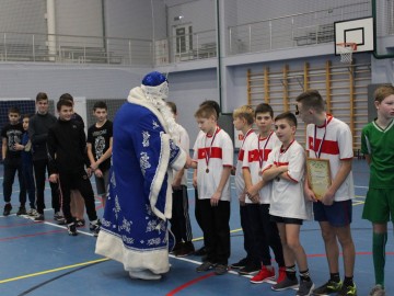 В Елецком районе прошли соревнования среди школьных мини-футбольных команд «Кубок Деда мороза»