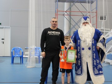 В Елецком районе прошли соревнования среди школьных мини-футбольных команд «Кубок Деда мороза»