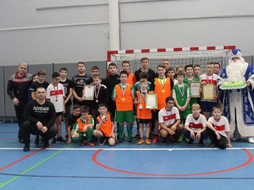 В Елецком районе прошли соревнования среди школьных мини-футбольных команд «Кубок Деда мороза»