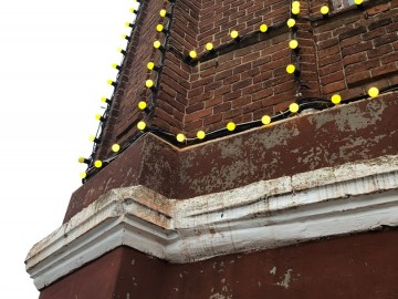 Администрация Ельца испортила фасады старинных зданий в центре города!