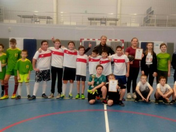 В Елецком районе прошёл турнир по мини-футболу среди юношеских команд В Елецком районе прошёл турнир по мини-футболу среди юношеских команд