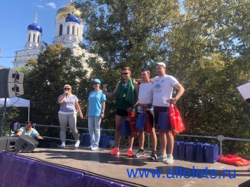В Ельце состоялось грандиозное спортивное событие - первый в истории города полумарафон! В Ельце состоялось грандиозное спортивное событие - первый в истории города полумарафон!