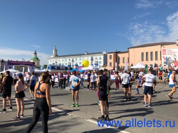 В Ельце состоялось грандиозное спортивное событие - первый в истории города полумарафон! В Ельце состоялось грандиозное спортивное событие - первый в истории города полумарафон!