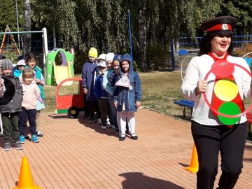 В детском саду посёлка Ключ жизни состоялось мероприятие «Дорожная азбука» В детском саду посёлка Ключ жизни состоялось мероприятие «Дорожная азбука»