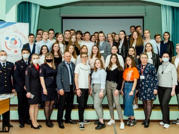 Сотрудники Елецкого линейного отдела продолжают реализацию проекта «Правовой десант»