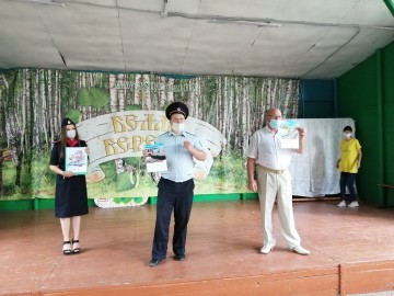 Представитель Общественного совета при Елецком ЛО МВД России на транспорте и сотрудники полиции провели урок юридической грамотности