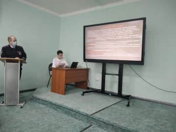 В Ельце прошло мероприятие ГИБДД совместно с «Елецким лицеем сферы бытовых услуг» и представителями МБУ «ЕТРК»