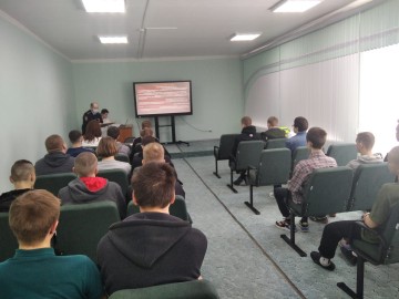 В Ельце прошло мероприятие ГИБДД совместно с «Елецким лицеем сферы бытовых услуг» и представителями МБУ «ЕТРК»