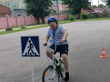 В лагере МАОУ ДО «Детско-юношеский центр им. Б.Г. Лесюка» прошло занятие по предупреждению ДТП с участием несовершеннолетних