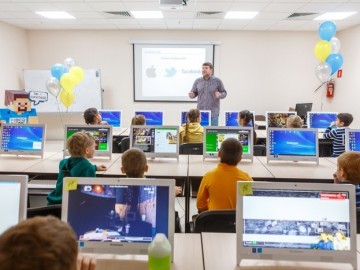 Силиконовая полянка: в Ельце появилась кибершкола для превращения детей в Стивов Джобсов