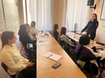 В образовательных учреждениях Ельца проходят занятия ГИБДД по предупреждению ДТП с участием мототехники и велосипедов, СИМ