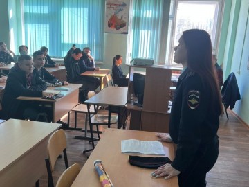 В образовательных учреждениях Ельца проходят занятия ГИБДД по предупреждению ДТП с участием мототехники и велосипедов, СИМ