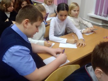 В СШ №1 им. М.М. Пришвина сотрудники ГИБДД Ельца приняли участие в открытых уроках