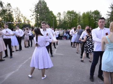 В Городском парке города Ельца состоялась интерактивная творческая программа «День Победы» В Городском парке города Ельца состоялась интерактивная творческая программа «День Победы»