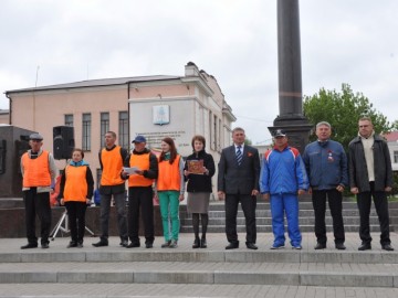 В Ельце состоялась легкоатлетическая эстафета, посвященная 72-летию Победы в Великой Отечественной войне