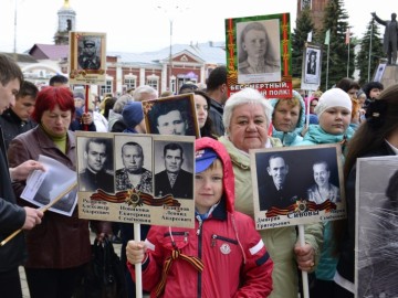 В Ельце прошел Парад Победы