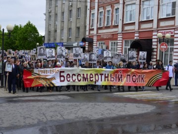 В Ельце прошел Парад Победы