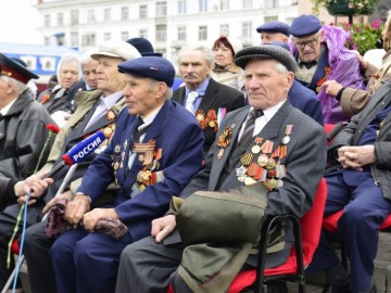В Ельце прошел Парад Победы