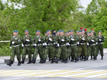 В Ельце прошел Парад Победы
