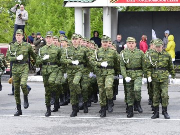 В Ельце прошел Парад Победы