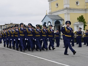 В Ельце прошел Парад Победы