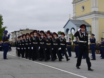 В Ельце прошел Парад Победы
