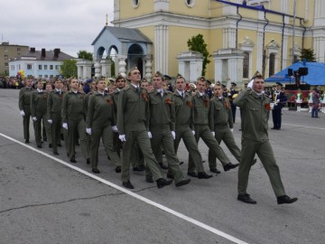 В Ельце прошел Парад Победы