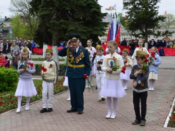 В Ельце прошел Парад Победы