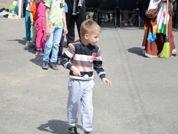 Добровольцы городского штаба «Пространства Добра» и отряда ЕГУ им. И.А. Бунина «Содружество Отзывчивых Сердец» провели праздничную программу «Да здравствует детство!»