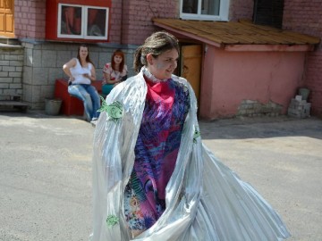 Добровольцы городского штаба «Пространства Добра» и отряда ЕГУ им. И.А. Бунина «Содружество Отзывчивых Сердец» провели праздничную программу «Да здравствует детство!»