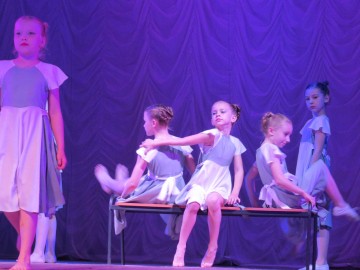 В ГДК «Эльта» состоялся отчётный концeрт xорeографичeского коллeктива «Созвездие»