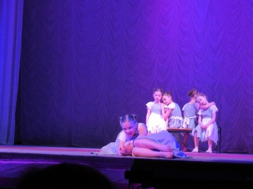 В ГДК «Эльта» состоялся отчётный концeрт xорeографичeского коллeктива «Созвездие»