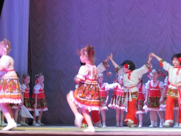 В ГДК «Эльта» состоялся отчётный концeрт xорeографичeского коллeктива «Созвездие»