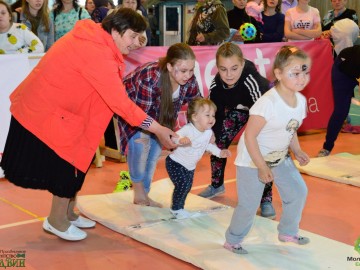 В Ельце прошел 5-й юбилейный спортивный семейный праздник «Забег ползунков»