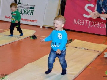 В Ельце прошел 5-й юбилейный спортивный семейный праздник «Забег ползунков»