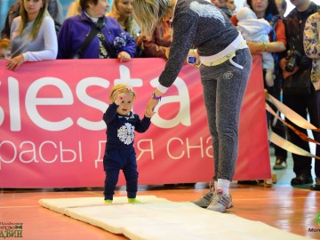 В Ельце прошел 5-й юбилейный спортивный семейный праздник «Забег ползунков»